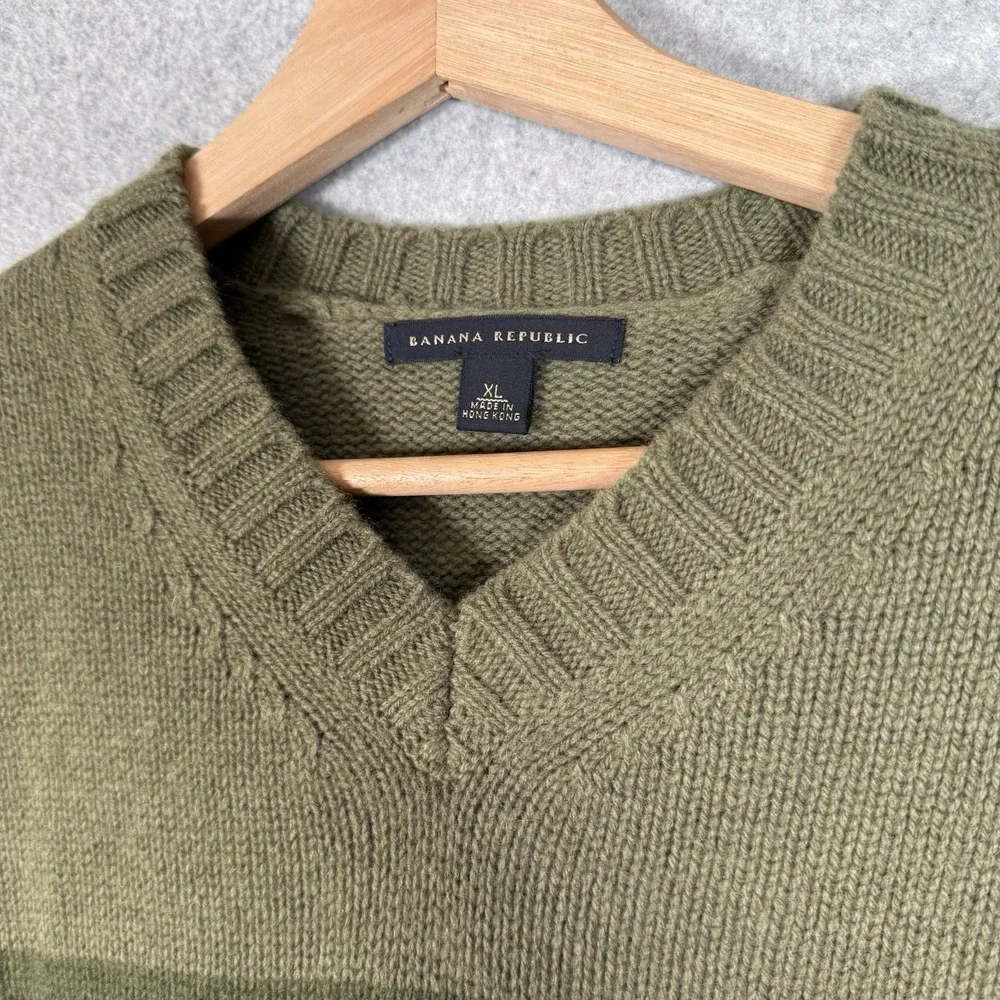 Banana Republic Sweater Mens XL Green Black V Neck‎ Lambswool Vintage Pullover